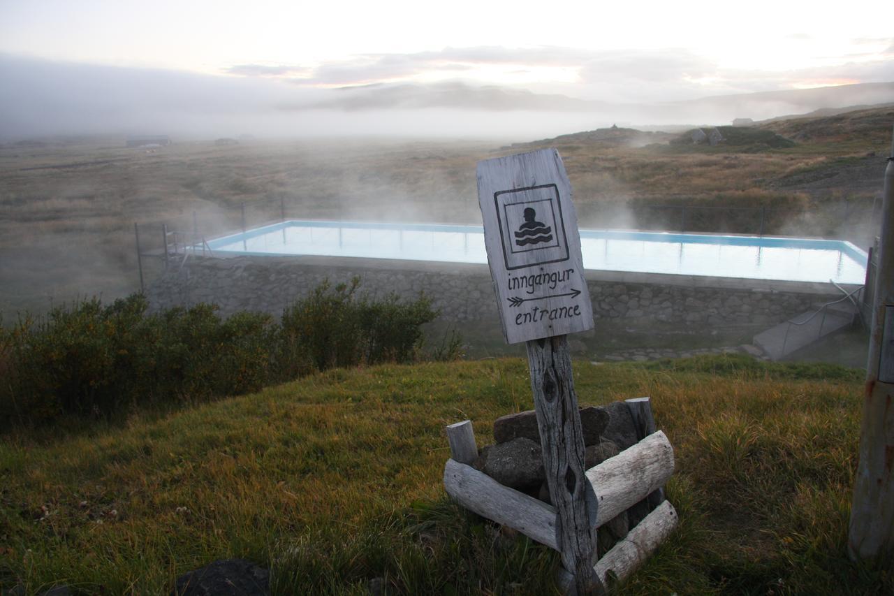 Hotel Laugarholl With Natural Hot Spring Holmavik Exterior photo